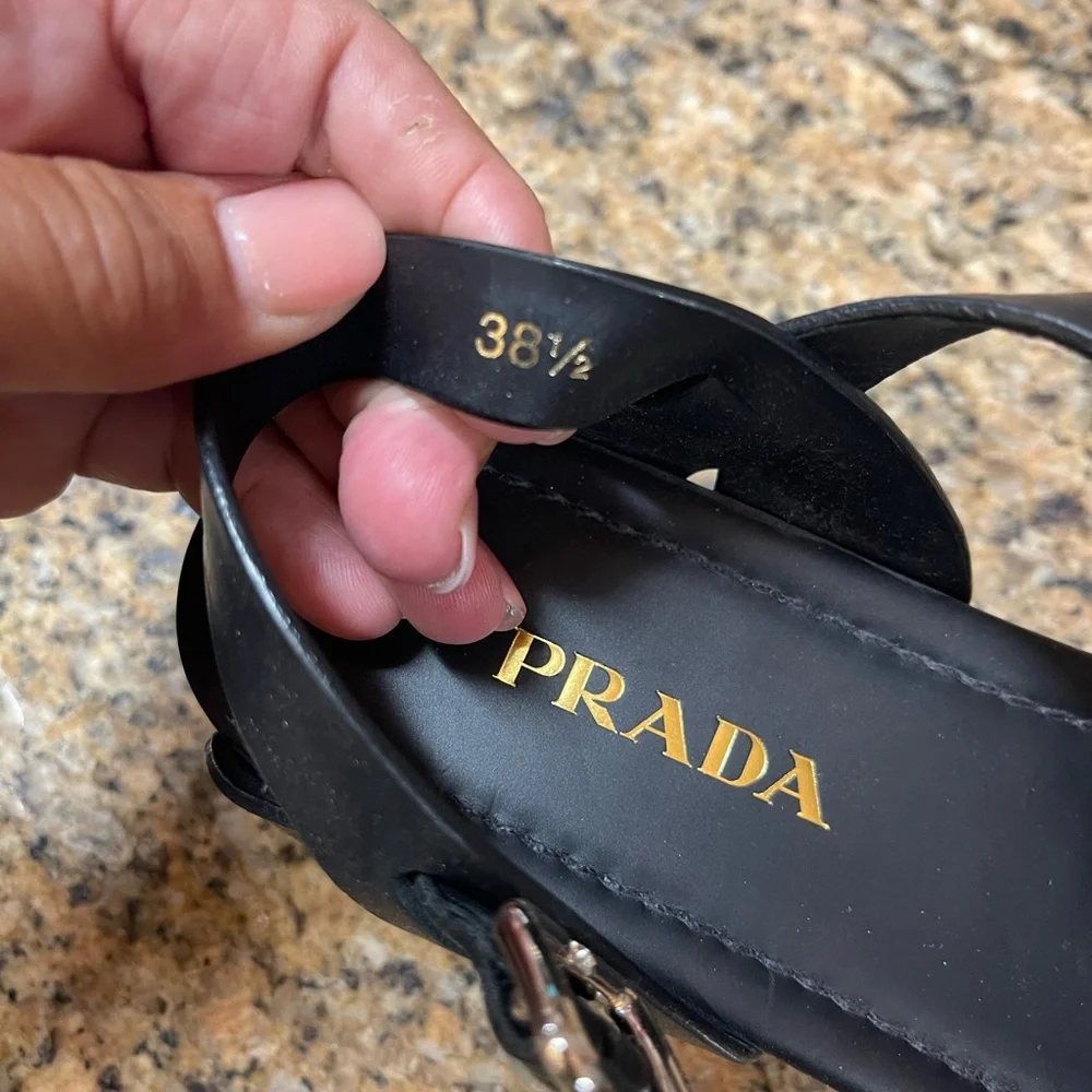 Prada sandals - Picture 2 of 5